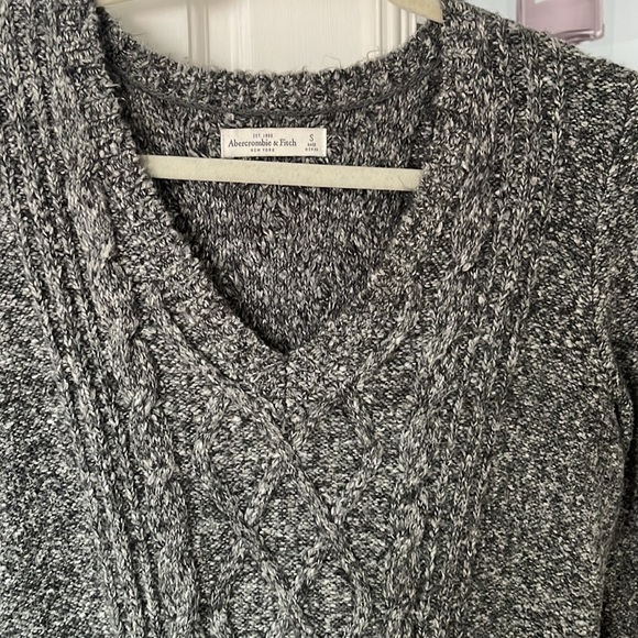 Abercrombie V-neck sweater dress - Picture 2 of 3